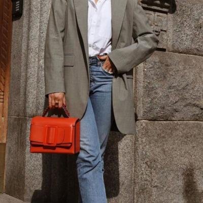 Blazer 7 Thumb